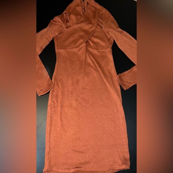 ASTR The Label Long Sleeve Twist Front Cut Out Mini Dress Size Small NWOT**** - Picture 1 of 10